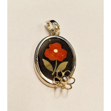 Pendant red flower